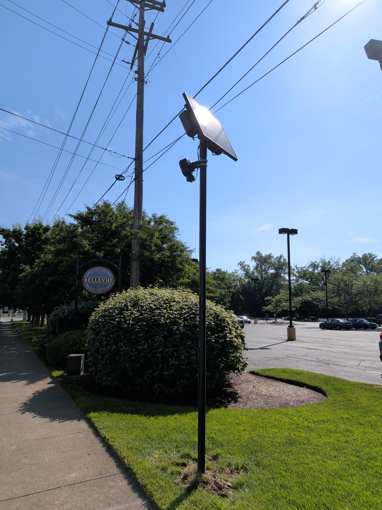 Flock Camera mounted on a pole at Fairfield Ave (Party Source)